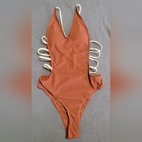 SHEIN Other - Sexy one-piece bathing suit